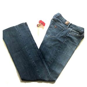 GUESS Tailored Mini Boot(cut) Jeans